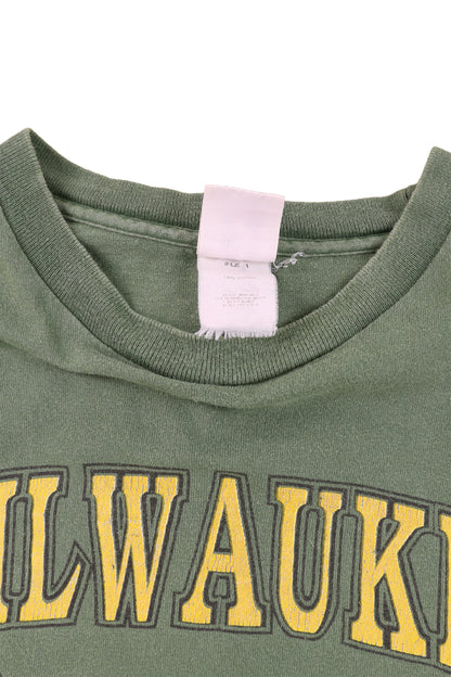 1990 LOGO7 NBA Milwaukee Bucks Graphic Tee