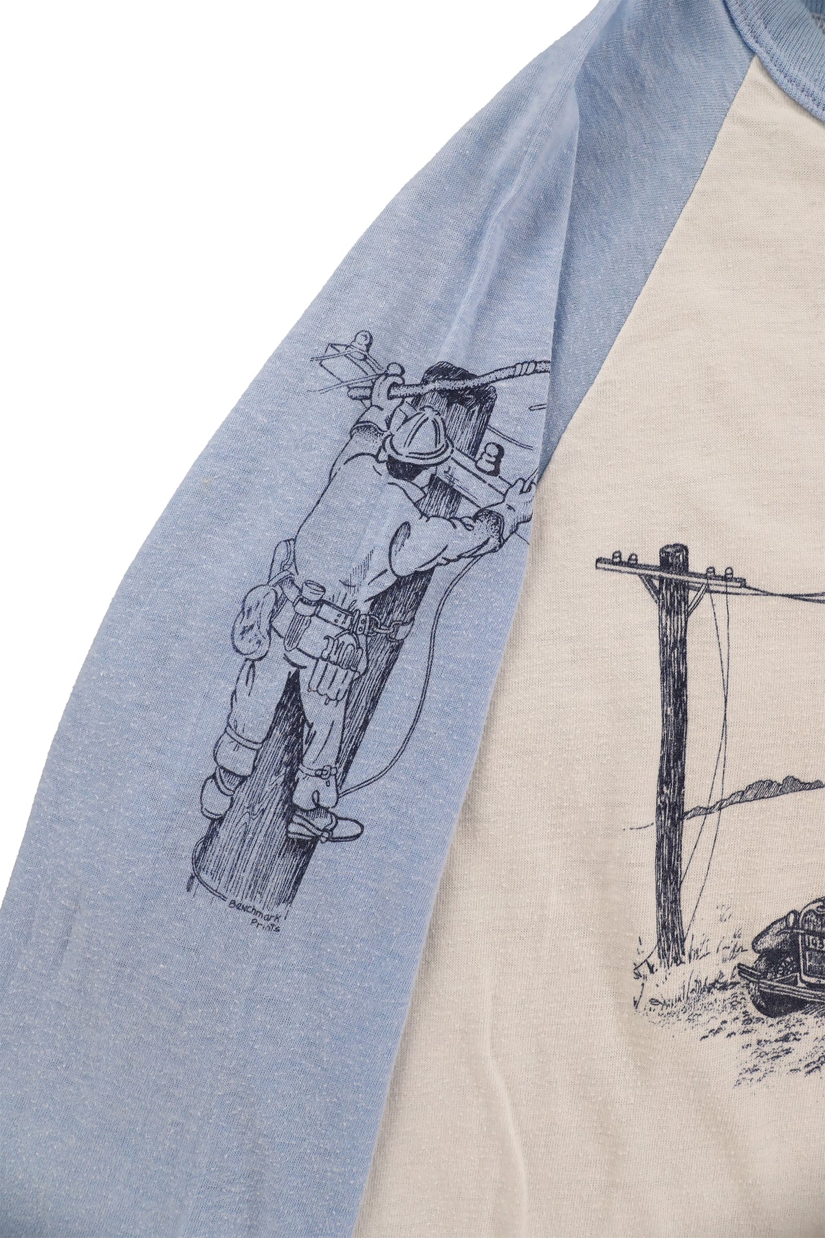 80's Graphic Raglan Sleeve Tee