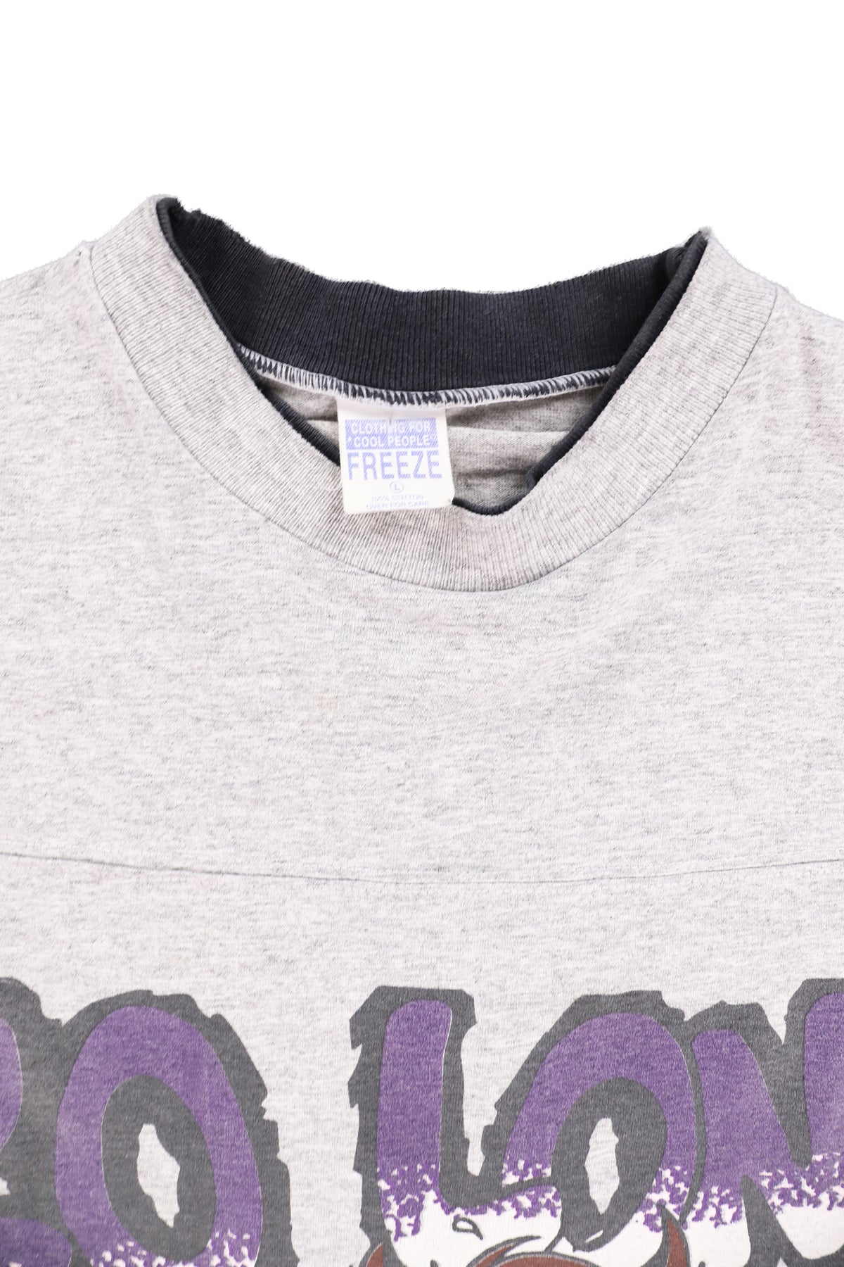 1995 Looney Tunes "Go Long" Taz Football Tee